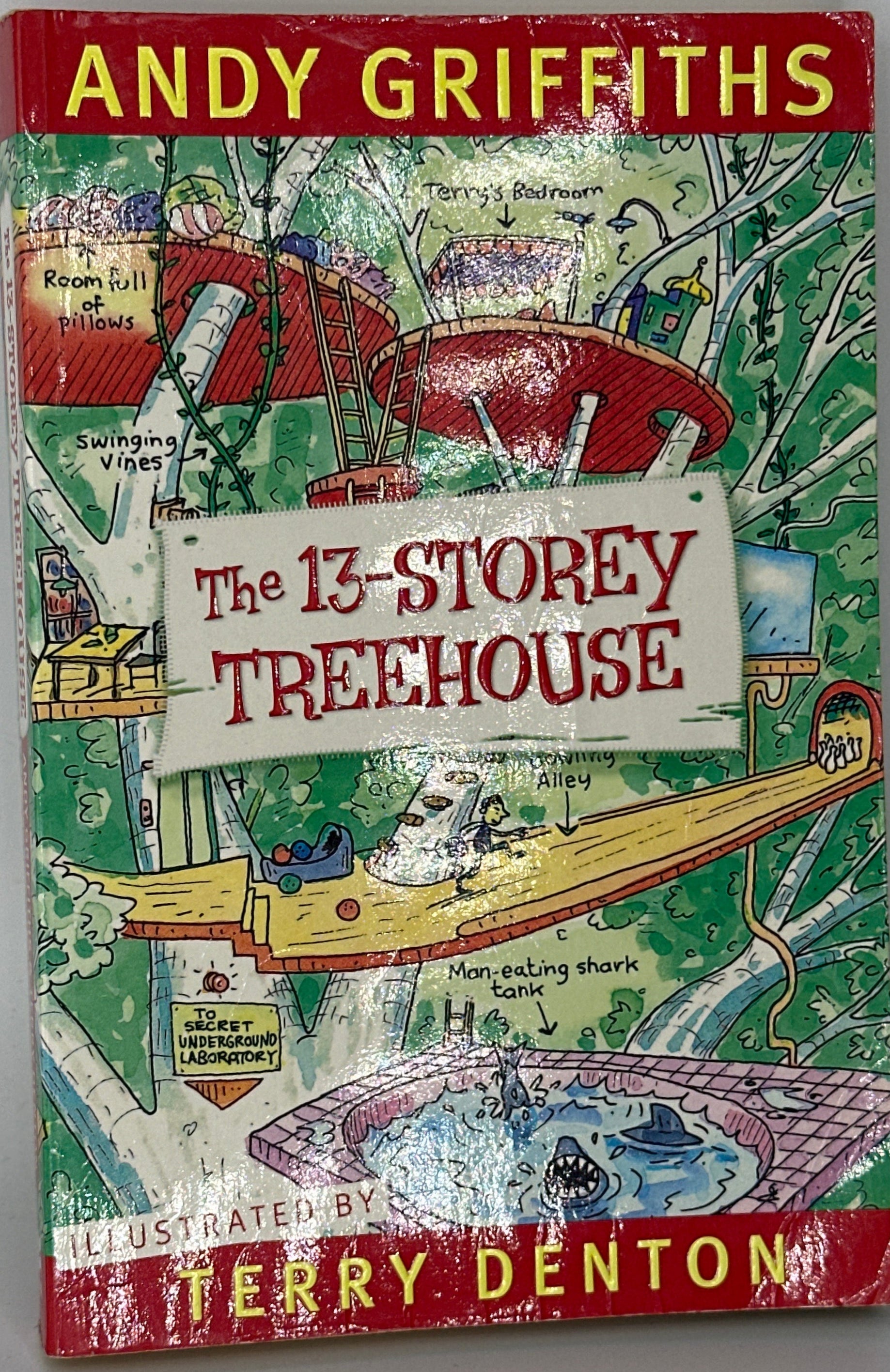 Andy Griffiths 13-Storey Treehouse front cover used books