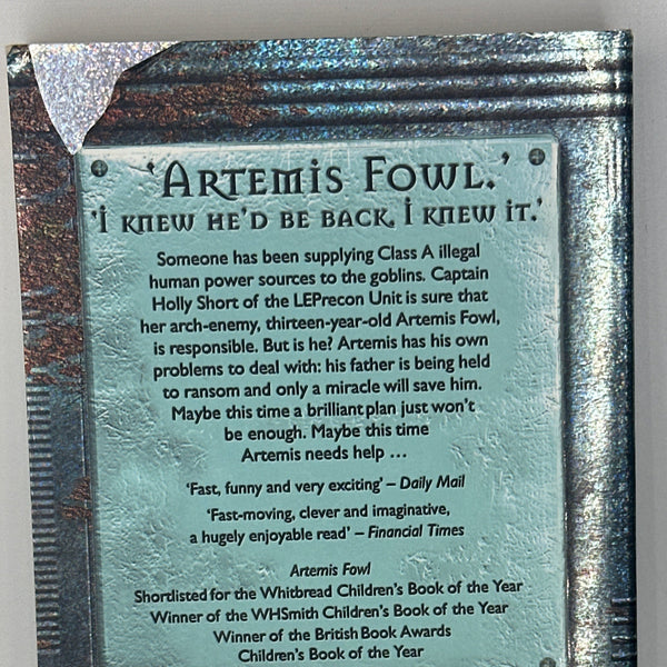 Colfer Artemis Fowl The Arctic Incident back cover image