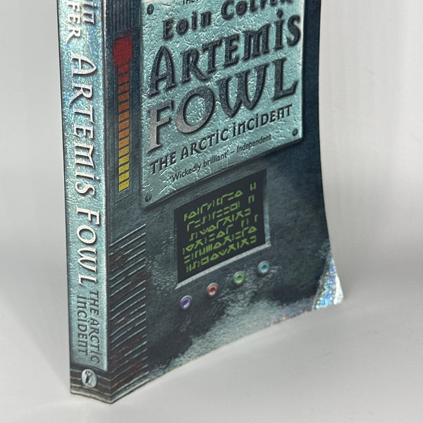 Colfer Artemis Fowl The Arctic Incident spine image