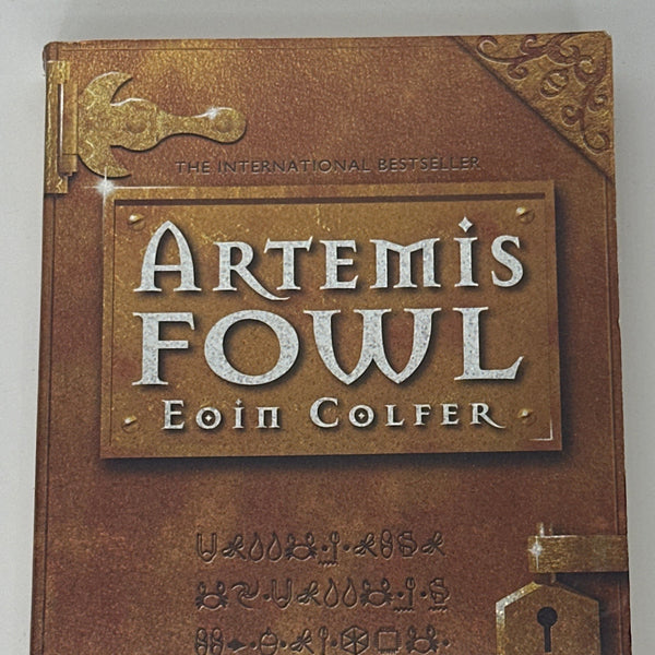 Colfer Artemis Fowl front cover image