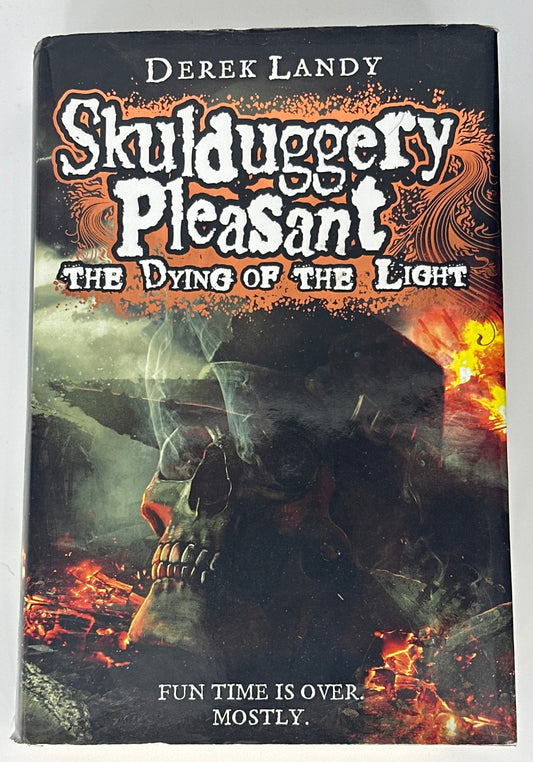 Derek Landy The Dying of the Light (Skulduggery Pleasant, Book 9) front cover image