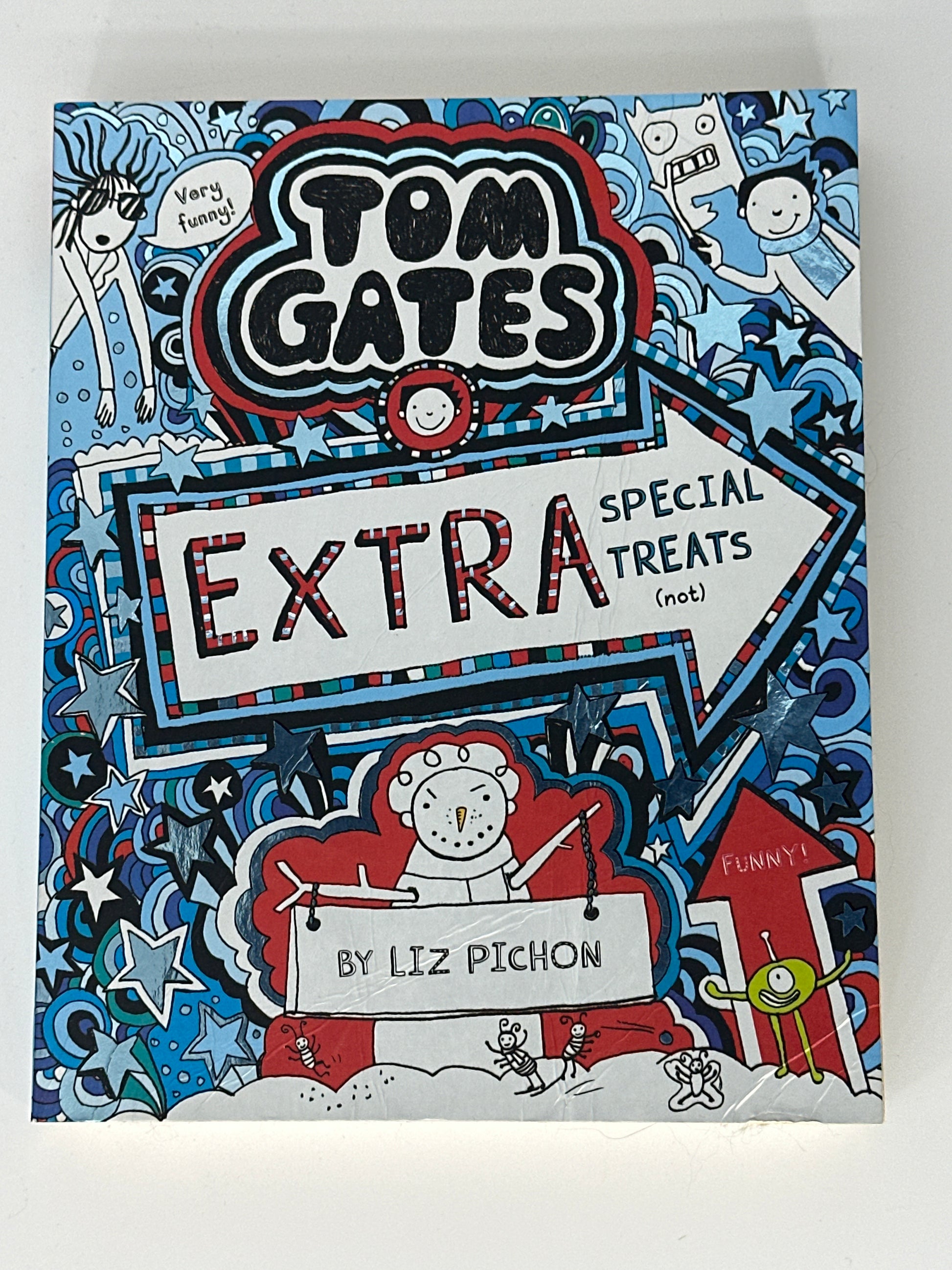 Extra Special Treats (Not) (Tom Gates Book 6)