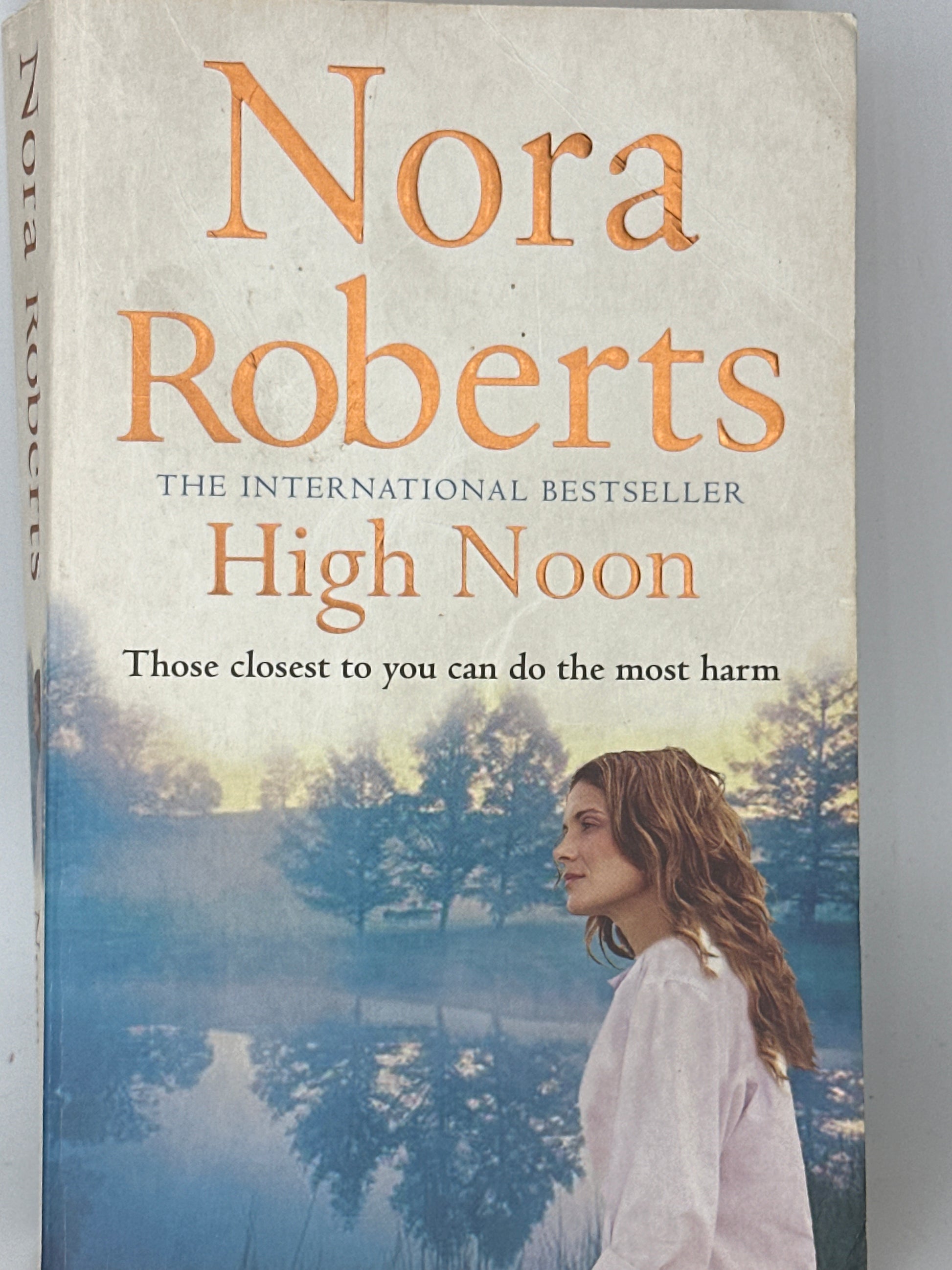 Nora Roberts High Noon front cover image