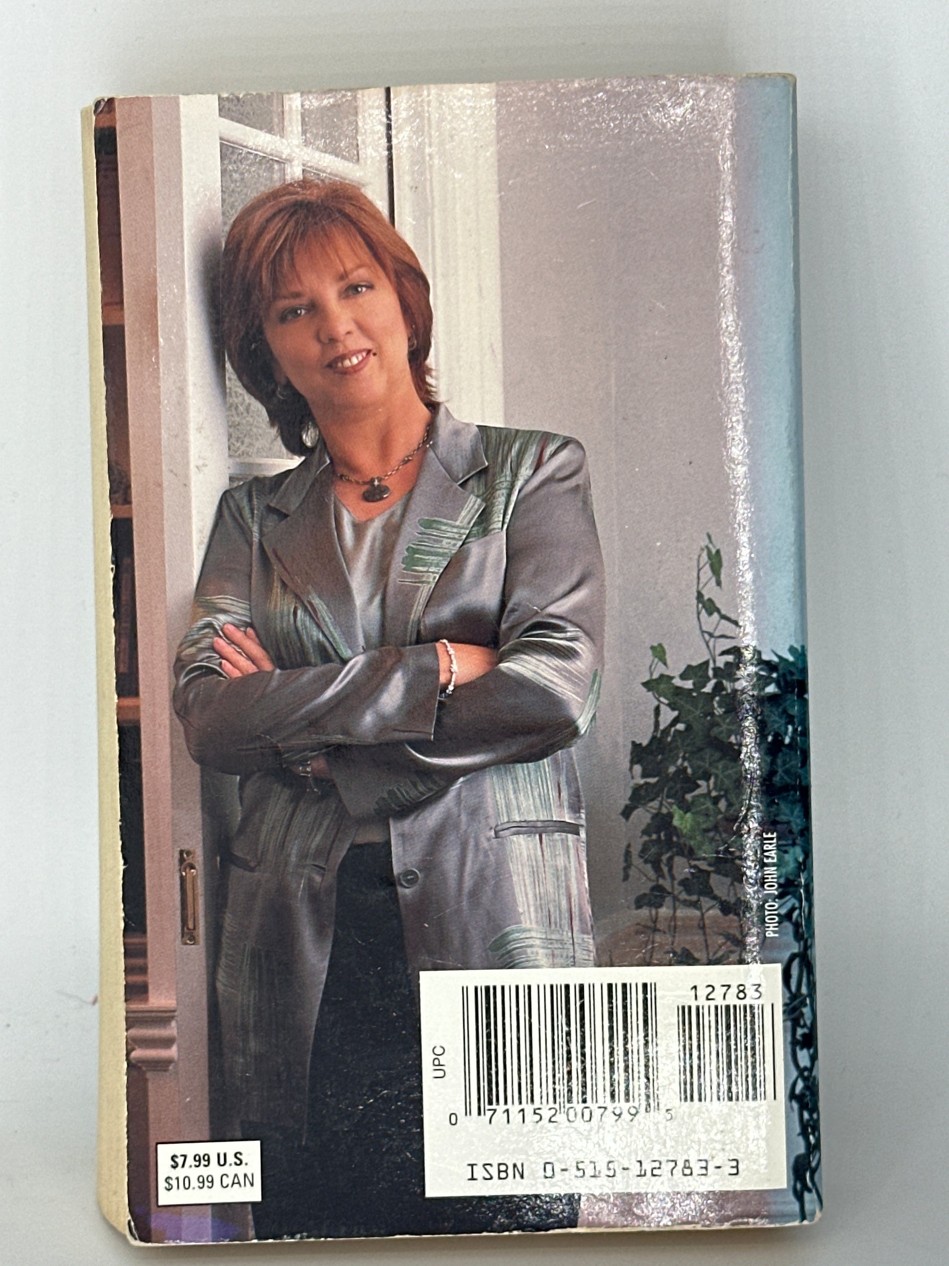 Nora Roberts Rivers End back cover used books