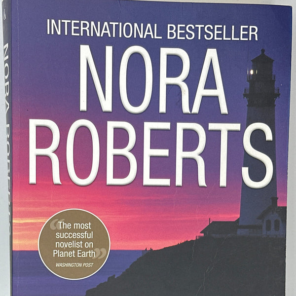 Nora Roberts THE WELCOMING front cover used books