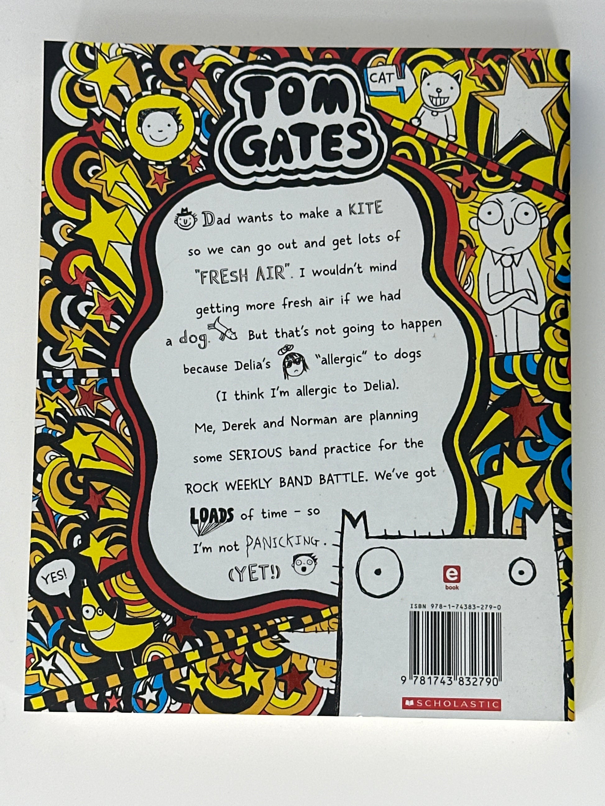 Liz Pichon A Tiny Bit Lucky (Tom Gates #7) back cover image